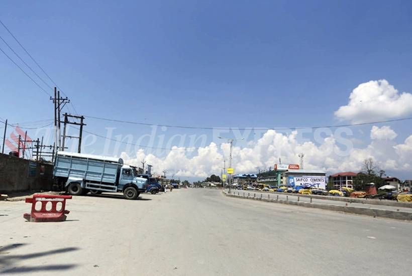 Kashmir Eid celebrations, Kashmir curfew Eid, Jammu Kashmir clampdown, Kashmir Eid al Adha, Kashmir security lockdown, Kashmir protests article 370
