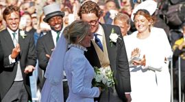 Ellie Goulding weds art dealer boyfriend in lavish ceremony