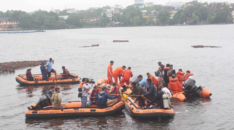 11 drown as two boats capsize in Bhopal during Ganesh Visarjan