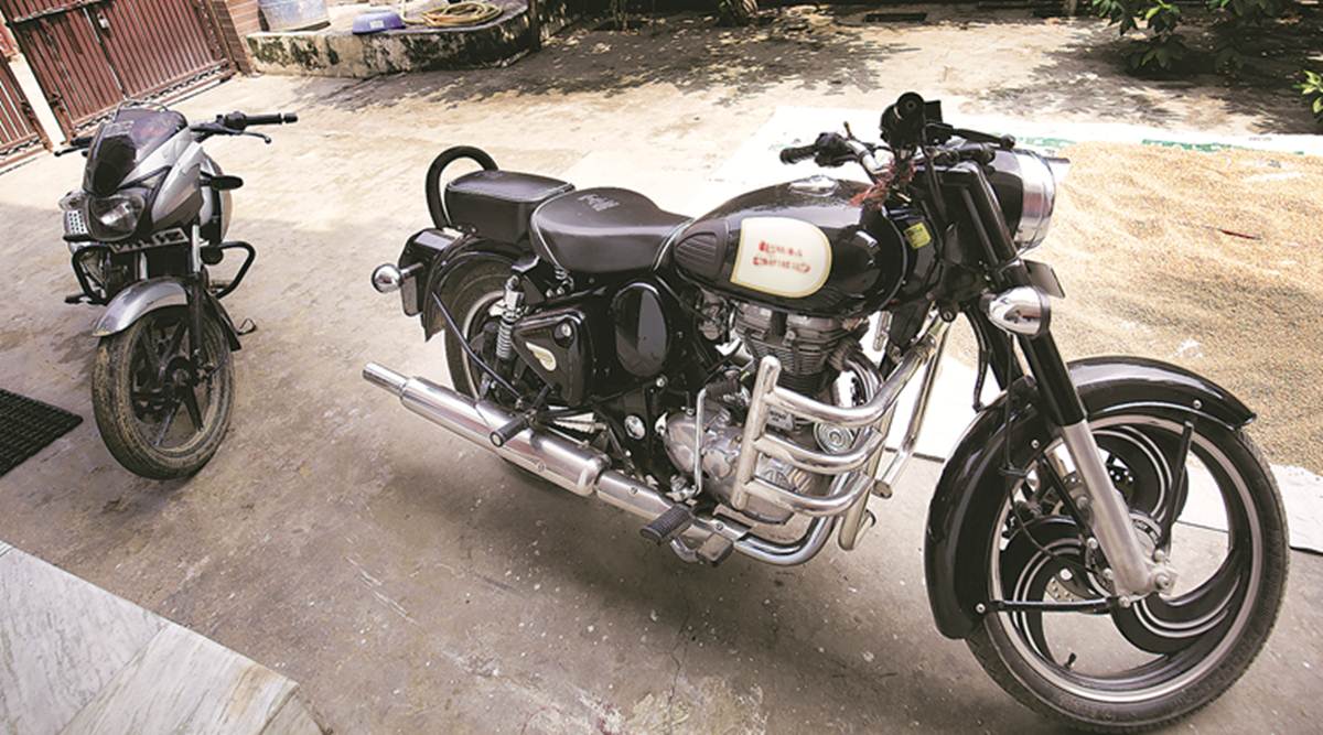 girl riding bullet bike