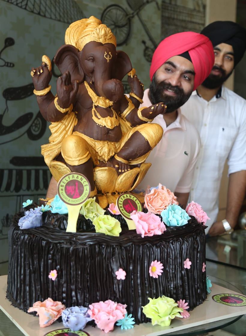 Order Divine Chocolaty Ganesh Chaturthi Cake Online, Price Rs.950 |  FlowerAura