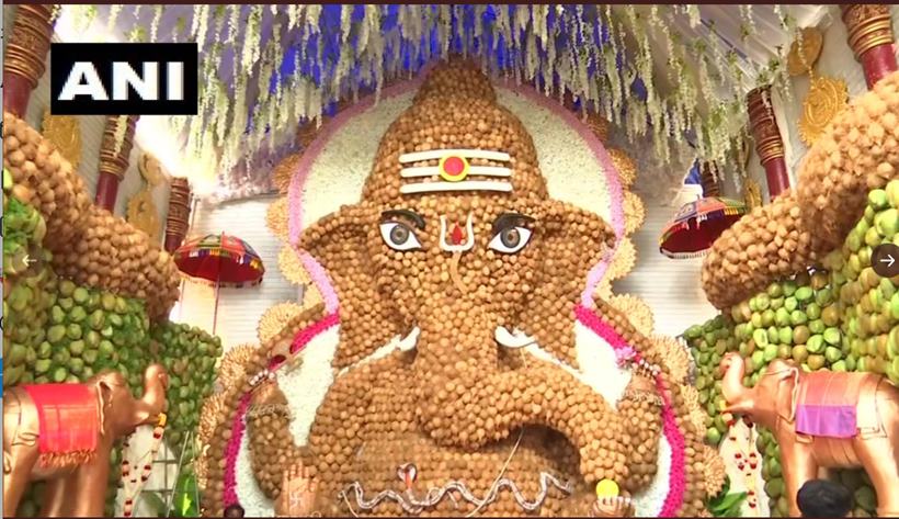 lord ganesha, ganesh chaturthi 2019, ganesh chaturthi celebrations, indianexpress.com, indianexpress, orange ganpati, chocolate ganpati, eco-friendly ganpati, sand ganpati, orange ganpati, arjun rampal ganpati,