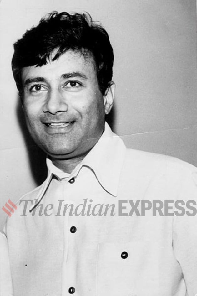 Dev Anands 96th Birth Anniversary Rare Photos Of The Evergreen Star