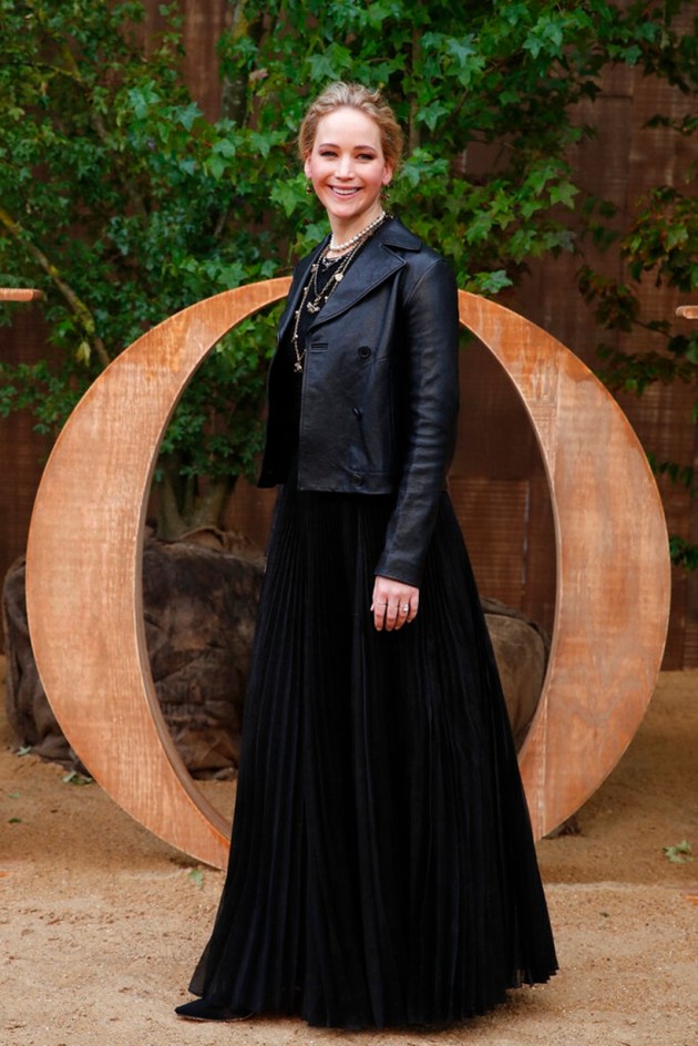 Jennnifer Lawrence at Dior Spring-Summer 2020 Paris Fashion Week Show