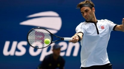U.S. Open: Roger Federer easily reaches 4th round