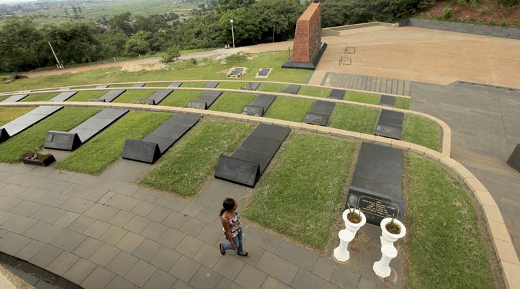 Robert Mugabe, Robert Mugabe death, Robert Mugabe dead, Zimbabwe leader, aharare, Robert Mugabe funeral, Robert Mugabe burial, hill top shrine, world news, Zimbabwe news, indian express