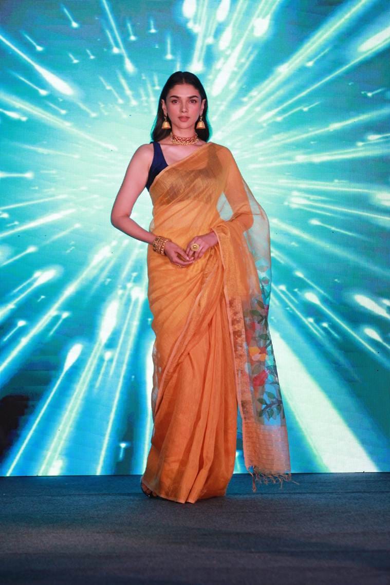 Aditi Rao Hydari, Kangana Ranaut, Aditi Rao Hydari sari pictures