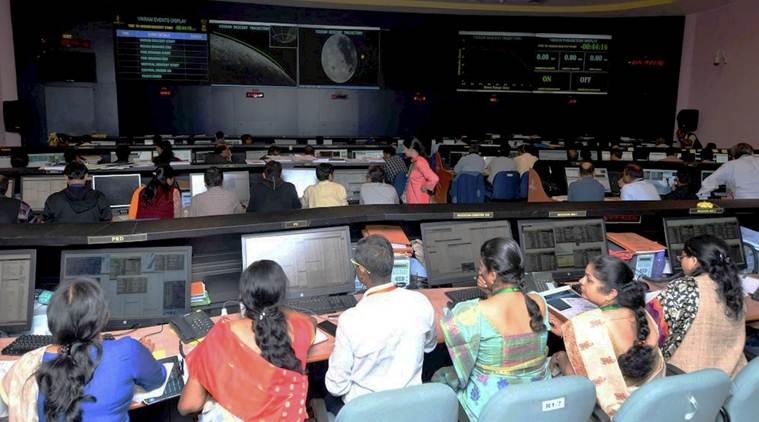 chandrayaan 2, chandrayaan 2 mission, chandrayaan 2 landing failed, india moon mission, ISRO, ISRO chief K Sivan, Chandrayaan 2 moon landing failure, pm modi k sivan, vikram lander, bengaluru space centre, Indian express