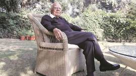 ram jethmalani, ram jethmalani dead, ram jethmalani death, ram jethmalani death news, ram jethmalani age, ram jethmalani fees, ram jethmalani passes away, ram jethmalani age, lawyer ram jethmalan, lawyer ram jethmalani latest news indian express