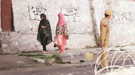 jammu and kashmir, j&k clampdown, J&k schools shut, kashmir shutdown, article 370, indian express news, kashmir news