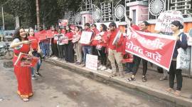 Pune Kashmir protests, Kashmir protests in Pune, Kashmir lockdown, Jammu and Kashmir issue, Kashmir issue, Article 35A, Article 370, Article 370 scrapped, Pune news, city news, Indian Express