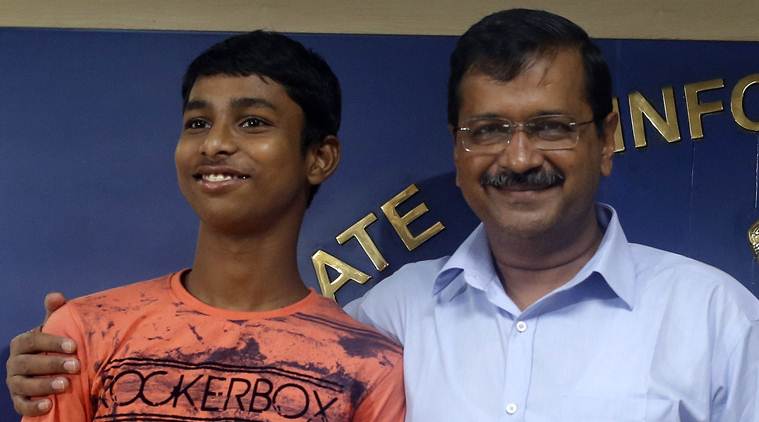 arvind kejriwal, delhi family to support iit student, delhi family to support student at iit delhi, iit delhi, delhi news