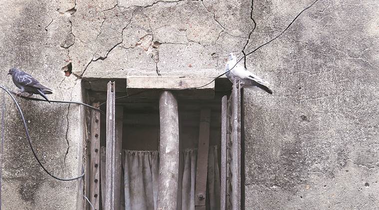 Kolkata city news, kolkata building collapse, kolkata metro building collapse, kolkata metro construction, kolkata bowbazar houses