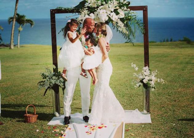 Inside Dwayne Johnson And Lauren Hashians Hawaiian Wedding 