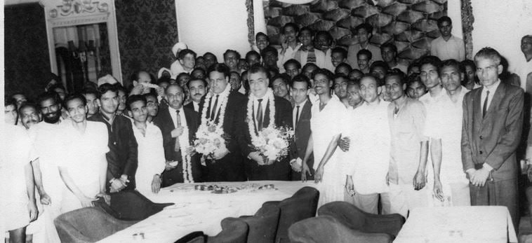 Trinca's, Usha Uthup, live music industry in Kolkata, history of Trinca's, Kolkata heritage, Park Street, Kolkata news