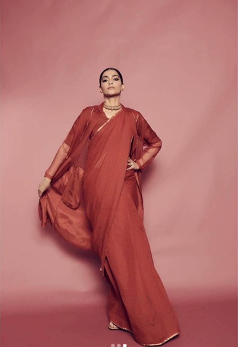 Sonam kapoor, anavila misra, sonam in anavila sari, easy everyday sari