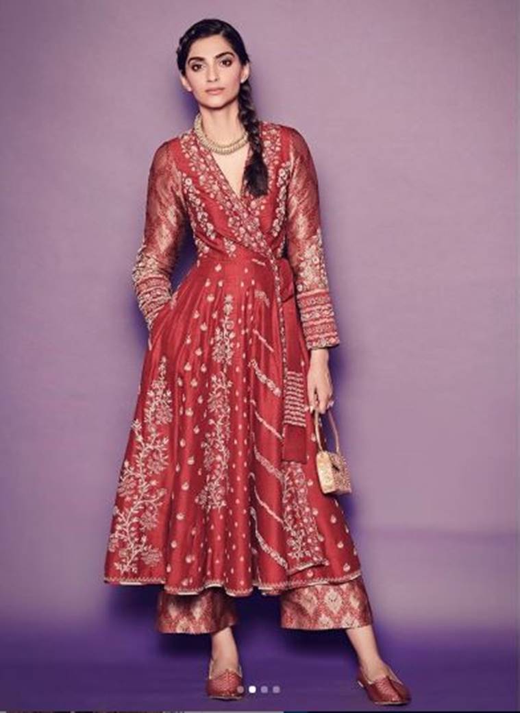sonam kapoor, sonam kapoor fashion, sonam kapoor pics, sonam kapoor The Zoya Factor