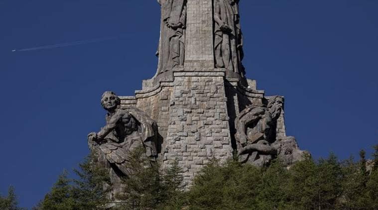 Spain’s top court allows exhumation of Francisco Franco’s remains