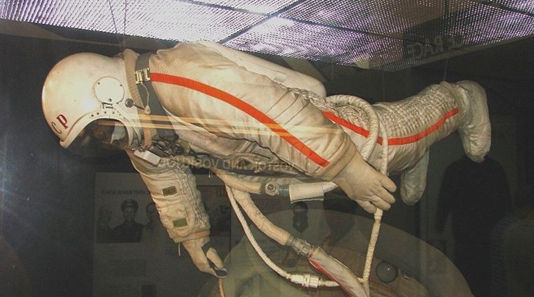 alexei leonov spacewalk