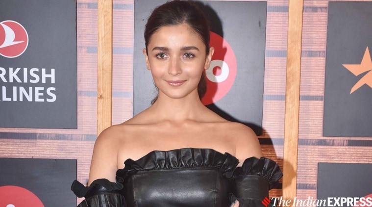 Alia bhatt on sale black dress kalank