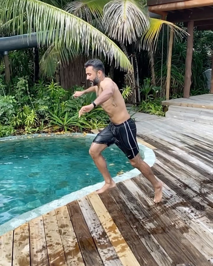 Sonam Kapoor, Sonam, Rhea Kapoor, Anand Ahuja, Anand Ahuja sonam kapoor, sonam Maldives family vacation, sonam rhea Maldives family vacation photos, Karan Boolani, Karan Boolani rhea