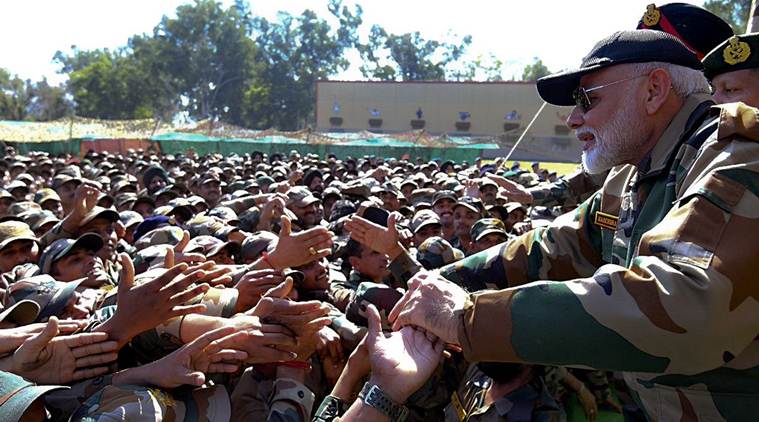 Prime minister narendra modi, Modi in kashmir, indian army diwali, modi indian army, diwali with army troops, jammu and kashmir, j&k news, Line of control, india news, indian express