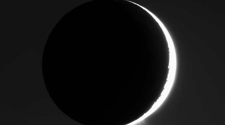 NASA, NASA Saturn Moon, Saturn Moon Organic Life, Saturn Moon Enceladus, Enceladus moon, Enceladus icy plumes