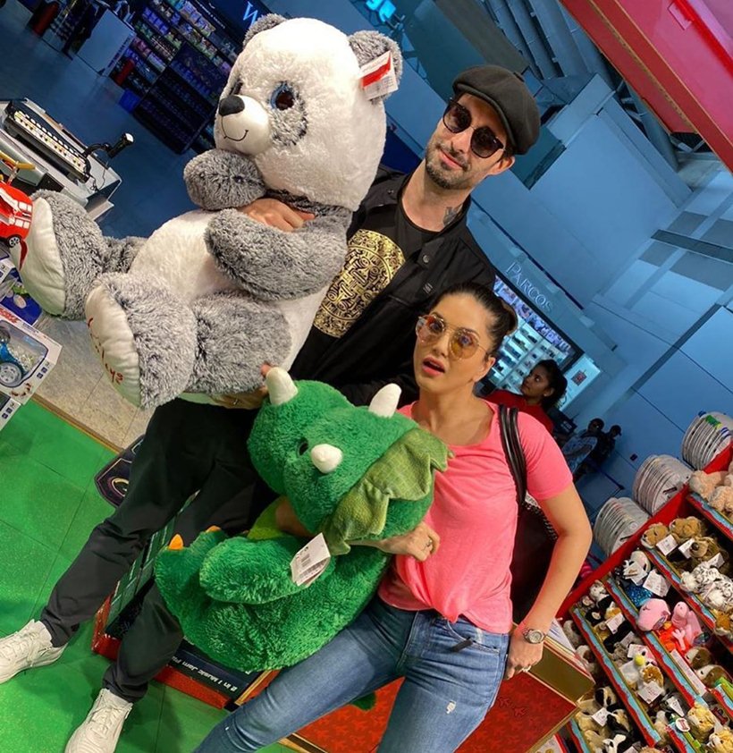 sunny leone, sunny leone photos, sunny leone news, sunny leone daughter, sunny leone kids, sunny leone daughter, nisha kaur weber, entertainment news, indian express
