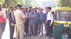 auto759 From October 26, auto rickshaws plying in Chandigarh without meters to be challaned