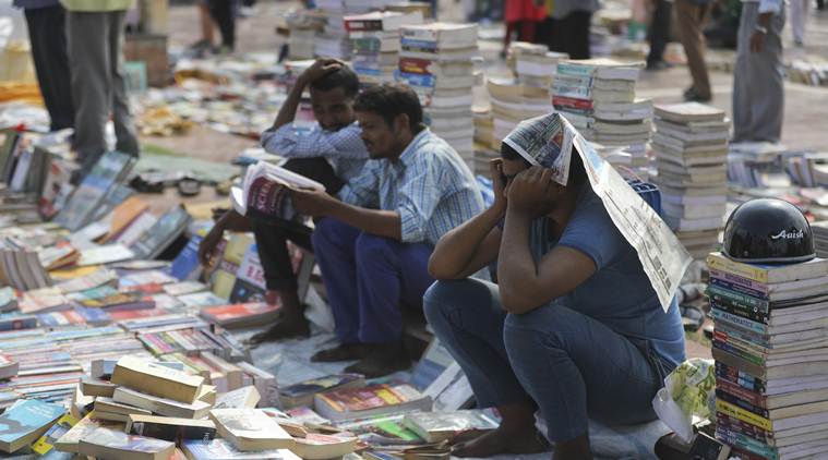 delhi mahila haat, Darya Ganj Sunday book bazaar, darya ganj book market closed, delhi news 