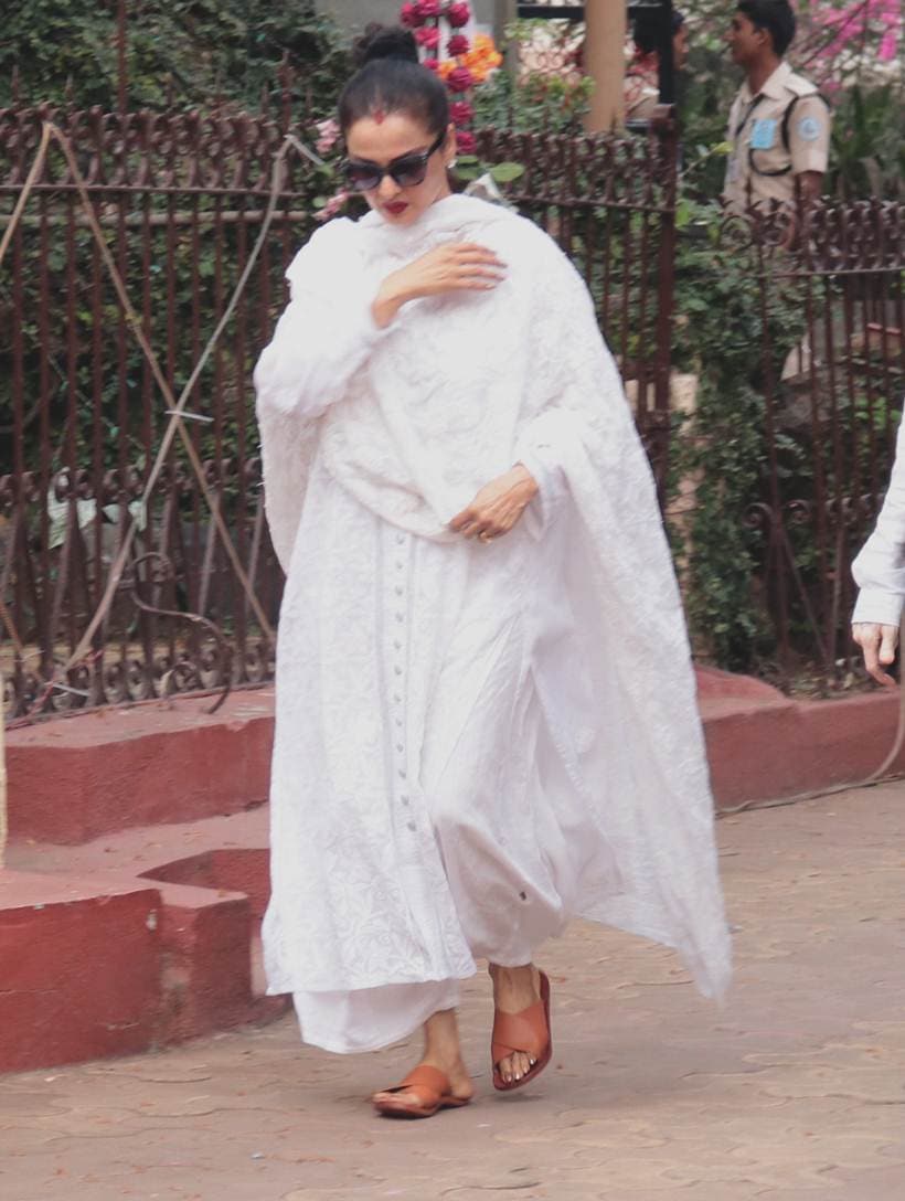 rekha birthday, happy birthday rekha, rekha white fashion looks