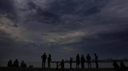 Cyclone Bulbul west Bengal, Cyclone Bulbul forecast, Cyclone bulbul storm, cyclone bulbul odisha, bulbul rian west Bengal, ctclone maha, gujarat coast, bulbul in coastal areas, bengal weather forecast, weather forecast, waether today forecast, indian express