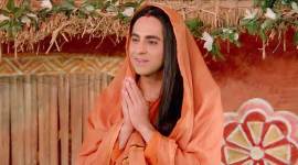 ramlila, ramlila sita played by men, men artist playing female ramayan character,