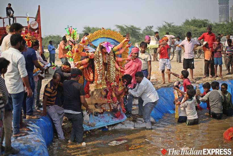 delhi idol immersion, delhi idol immersion artificial ponds, delhi artificial ponds, yamuna, delhi city news, delhi durga puja