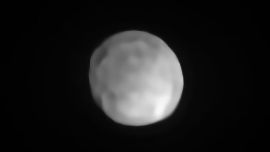 new dwarf planet Hygiea, astroid Hygiea, is Hygiea a dwarf planet or asteroid, which is the smallest swarf planet in our solar system, what is the size of asteroid Hygiea dwarf planet, what is the status of pluto as a planet