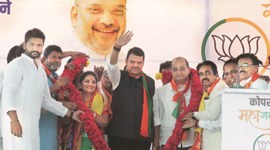 Maharashtra: In Ahmednagar sugar belt, party loyalty loses out to local cooperative politics