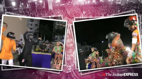 garba, garba in helmet, garba dance, dandiya, dandiya festival, navratri, navratri dance, viral video, motor vehicle act, trending, indian express, indian express news