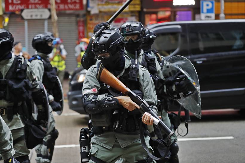 hong kong protests, hong kong tension, carrie lam, hong kong crisis, hong kong news, hong kong mask ban, world news, indian express