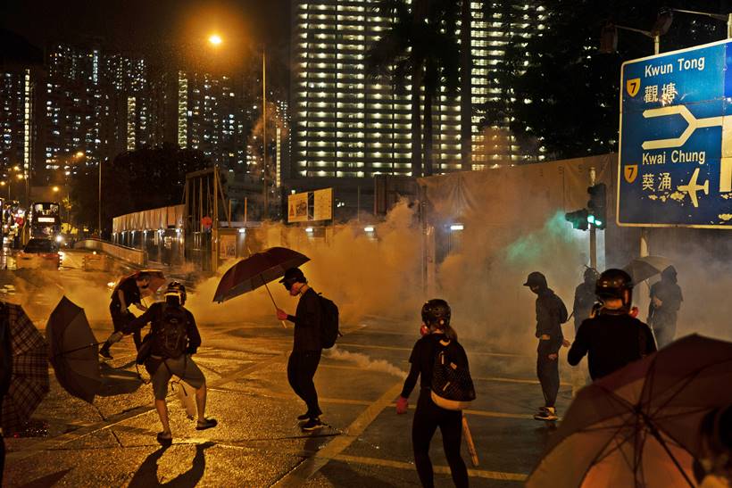 hong kong protests, hong kong tension, carrie lam, hong kong crisis, hong kong news, hong kong mask ban, world news, indian express