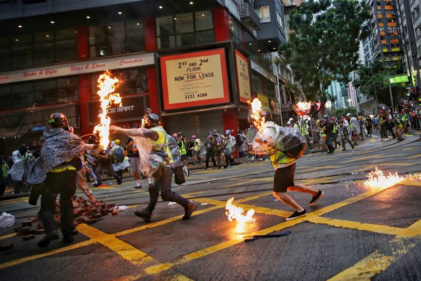 hong kong protests, hong kong tension, carrie lam, hong kong crisis, hong kong news, hong kong mask ban, world news, indian express