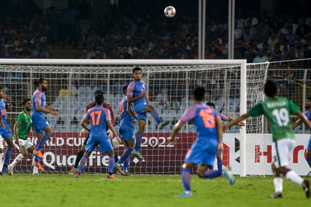 india vs bangladesh, ind vs ban, ind vs bangladesh photos, salt lake stadium pics, salt lake photos, world cup qualifier, fifa qualifier