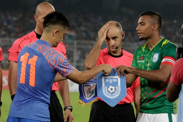 india vs bangladesh, ind vs ban, ind vs bangladesh photos, salt lake stadium pics, salt lake photos, world cup qualifier, fifa qualifier