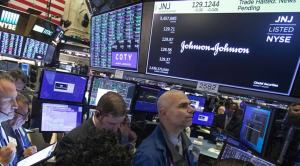 Johnson & Johnson says new tests find no asbestos in recalled baby powder