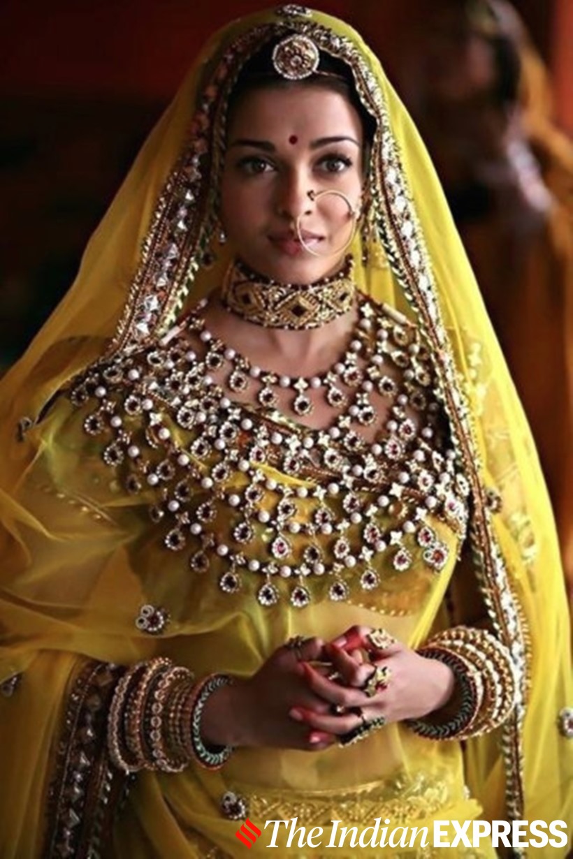 Aishwarya Rai Bachchan, Anushka Sharma, Deepika Padukone, Priyanka Chopra:  Steal These Stunning Bridal Collection For your Wedding | IWMBuzz
