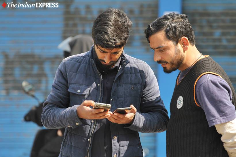 Jammu kashmir news, kashmir article 370, kashmir mobile services, kashmir postpaid mobile services, kashmir internet services