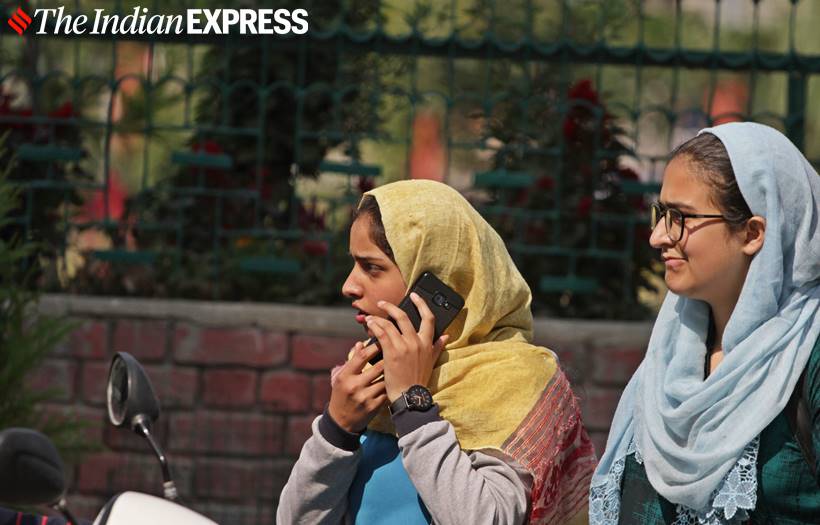 Jammu kashmir news, kashmir article 370, kashmir mobile services, kashmir postpaid mobile services, kashmir internet services