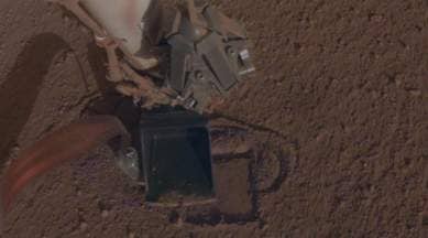 nasa, nasa insight, nasa insight lander, nasa insight mole, nasa insight mole heat probe, nasa insight dug 2 centimeters into mars surface, nasa insight dug into mars surface, mars surface, nasa insight lander update