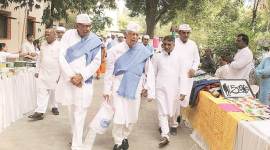 Gujarat Vidyapith convocation: Trusteeship a classic Gandhian method, says Azim Premji