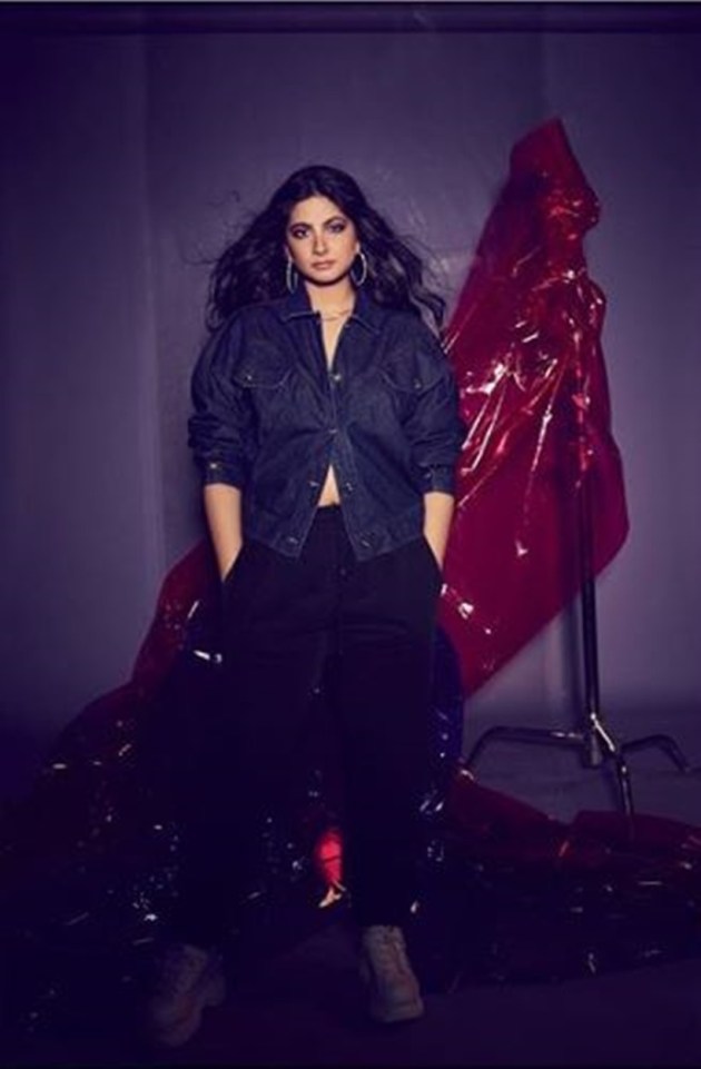 denim on denim, denim on denim trend is back, denim jackets, denim on denim, deepika padukone photos, kriti sanon photos, rhea kapoor photos, athiya shetty photos, kareena kapoor photos, indian express, lifestyle photos