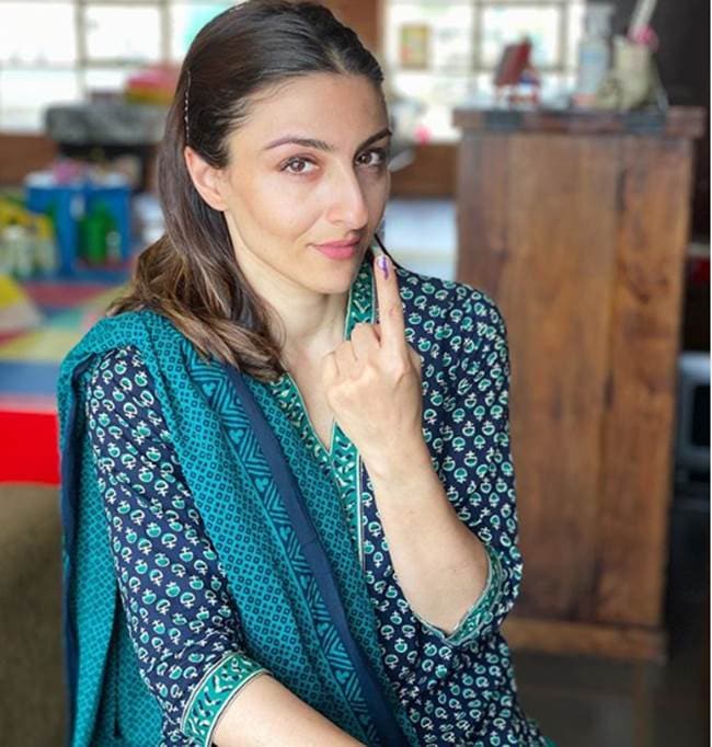 soha ali khan, soha ali khan instagram, soha ali khan voting